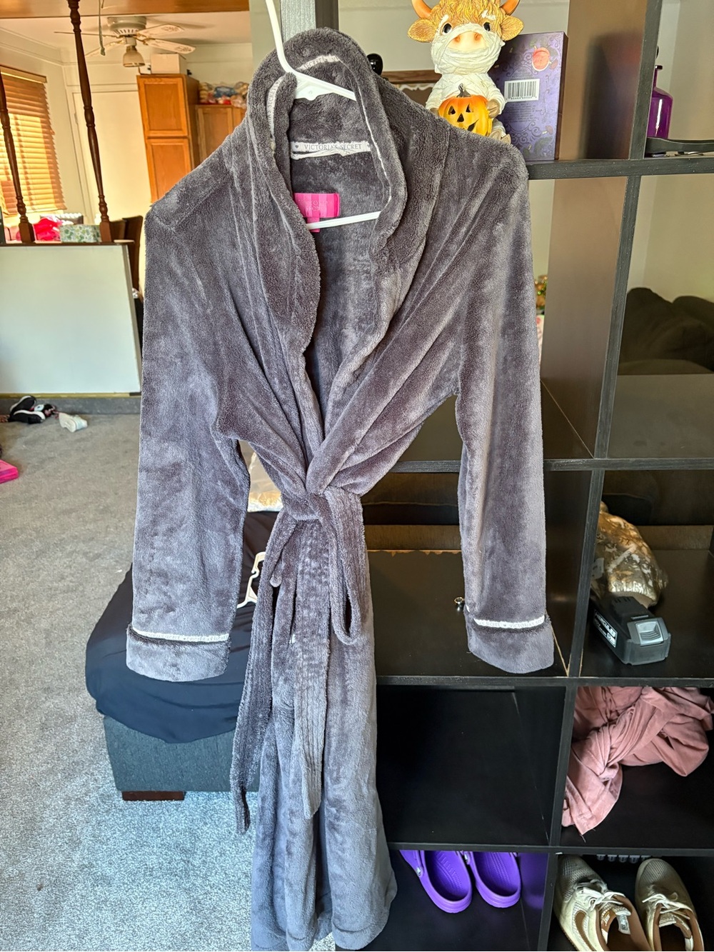 Victoria's Secret Plush Shawl Collar Robe in Gray